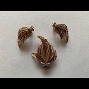 Vintage 1950’s Brooch and Earrings